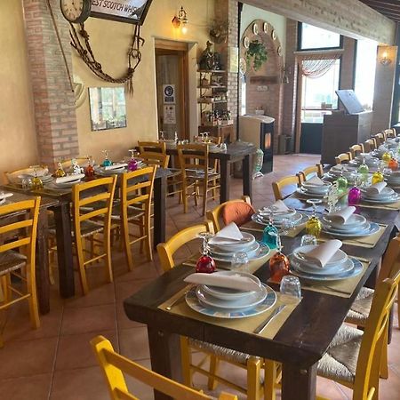 Agriturismo La Taverna Del Nonno 보르조나사 외부 사진