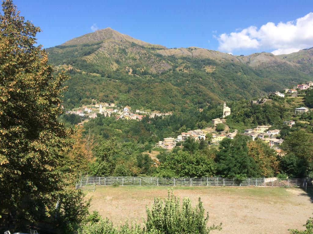 Agriturismo La Taverna Del Nonno 보르조나사 외부 사진