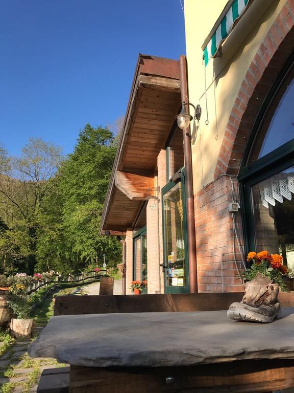 Agriturismo La Taverna Del Nonno 보르조나사 외부 사진