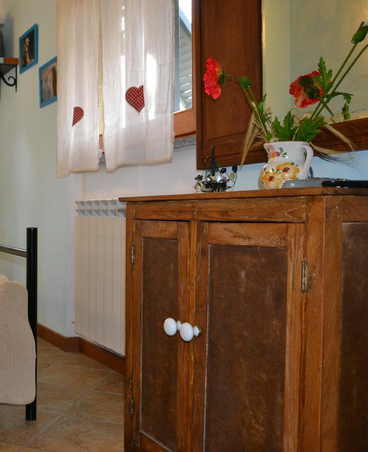 Agriturismo La Taverna Del Nonno 보르조나사 외부 사진